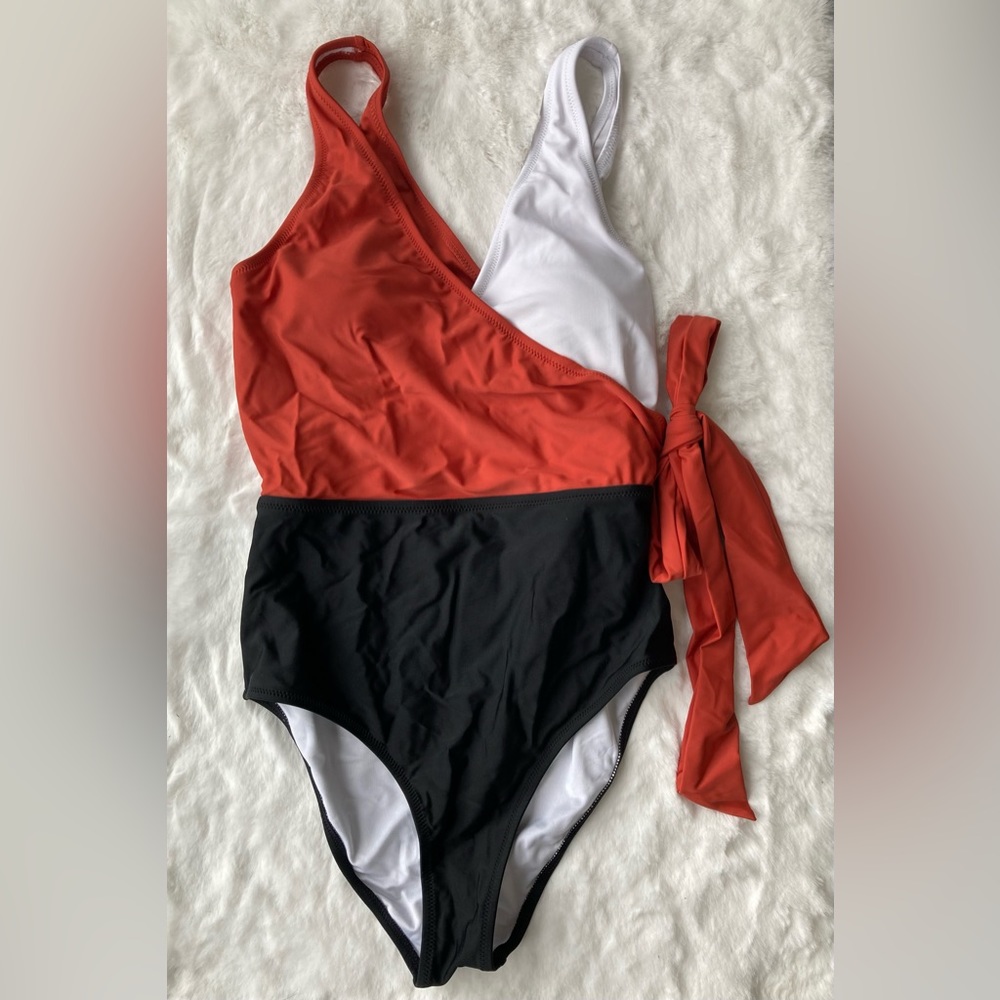 Cupshe Color Block Wrap Side Tie Swimsuit